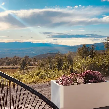 Lejlighed Family-friendly On The 1st Floor Bergset